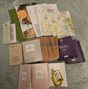 Avon 34pc Sample Set